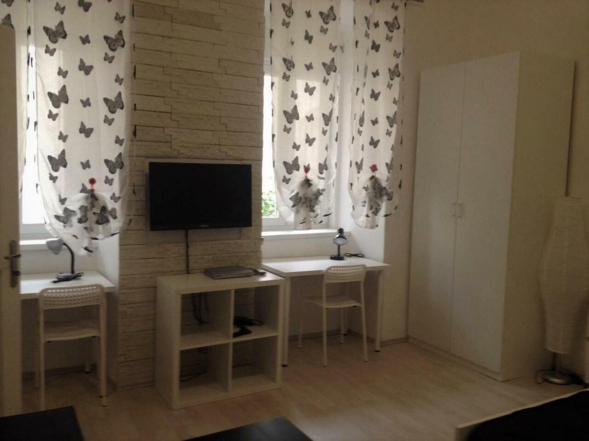Studio Apartment Diana Рийека Екстериор снимка
